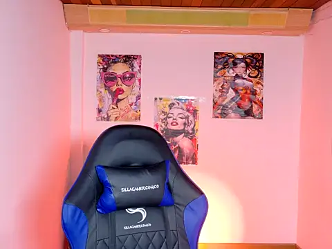 Snapshot of DOBLEWYOSK69G chatting on 02/09/26, 12:42 DOBLEWYOSK69G online show from 02/09/26, 12:42