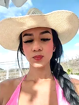 Juliana Xander online show from 12/16/25, 02:11