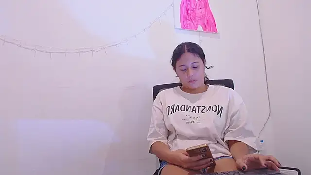 Aria Arthur online show from 09/22/25, 07:38