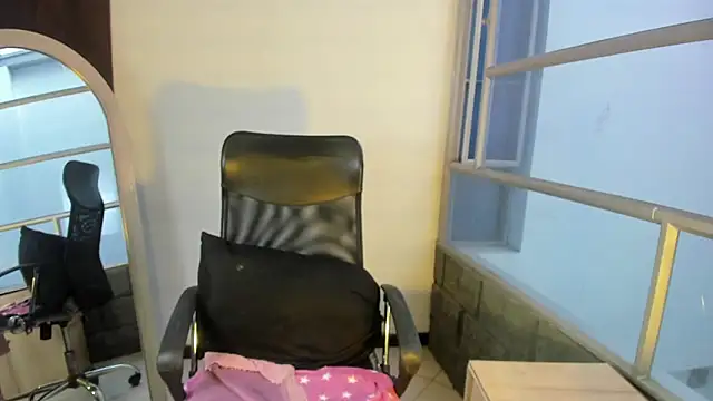 Pamela Squirtt online show from 09/15/25, 02:17