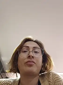 Julieta martin online show from 05/13/26, 06:38
