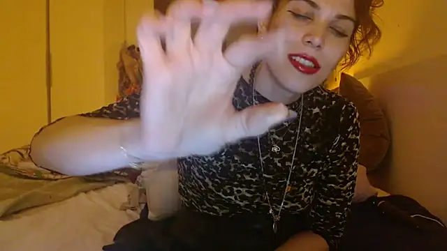 refem9 online show from 11/10/25, 05:34