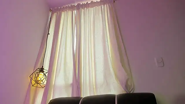 Snapshot of sofia_sorceress5 chatting on 06/08/26, 02:28 sofia sorceress5 online show from 06/08/26, 02:28