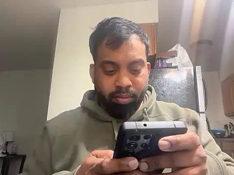 gogone2025 online show from 11/11/25, 01:22