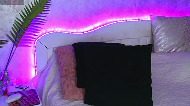 Aelorya online show from 11/29/25, 06:22