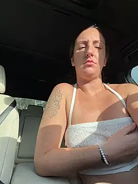 sweetsirenn online show from 12/15/25, 01:48