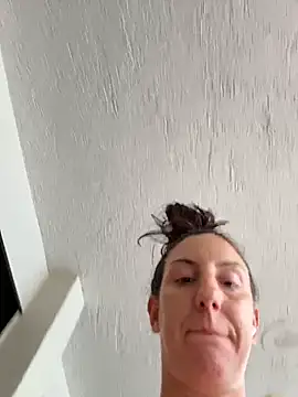 sweetsirenn online show from 02/14/26, 06:15