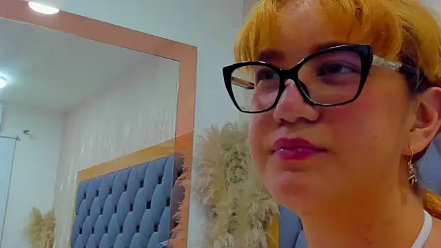 juliette pretty  online show from 05/09/26, 08:25