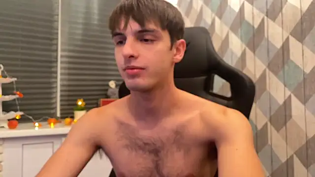 Snapshot of elliot_scott chatting on 10/15/25, 06:19 elliot scott online show from 10/15/25, 06:19