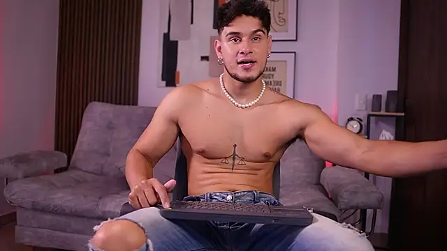 DaviesBrown online show from 11/01/25, 08:44