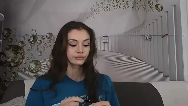 Snapshot of EvoletteLouLou chatting on 09/22/25, 01:57 EvoletteLouLou online show from 09/22/25, 01:57