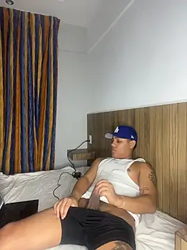 Snapshot of dotado_20xx chatting on 03/03/26, 11:05 dotado 20xx online show from 03/03/26, 11:05