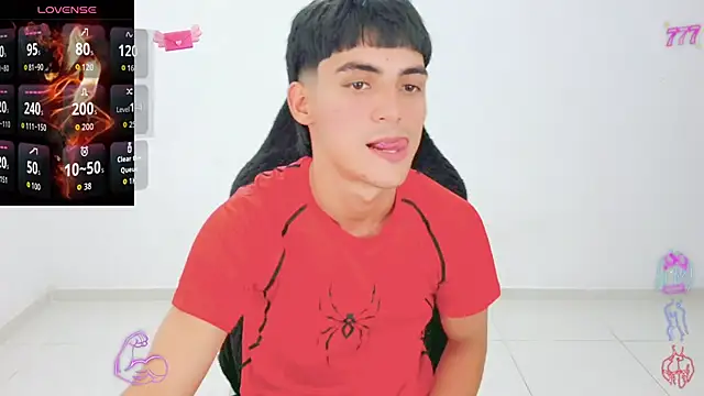 Snapshot of Thommy_cute chatting on 06/18/26, 10:36 Thommy cute online show from 06/18/26, 10:36