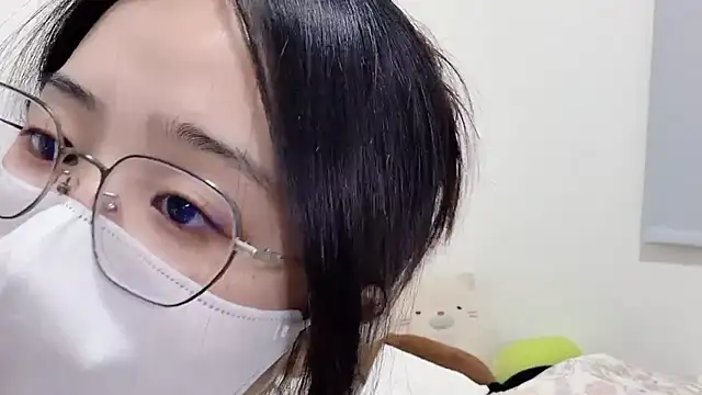 LHeart online show from 03/22/26, 01:25