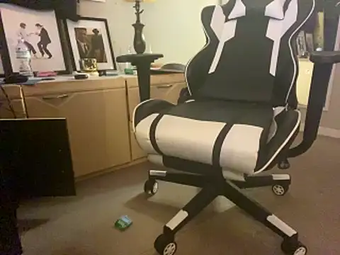 lilthicky352 online show from 10/15/25, 11:16