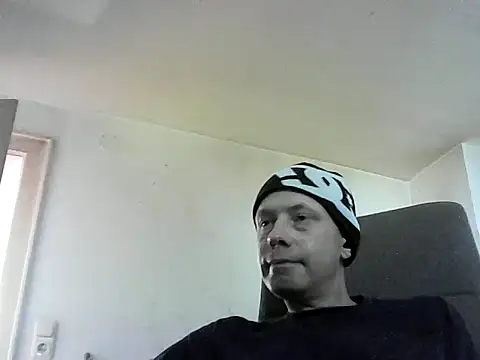 skateboy78 online show from 08/05/26, 12:30