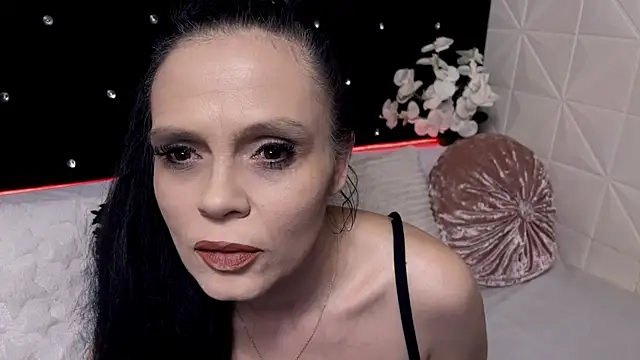 Sweeteest Julie online show from 04/15/26, 10:54