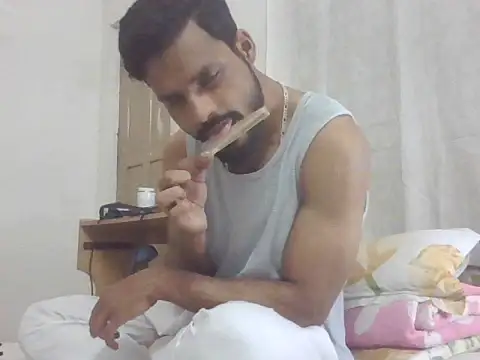 sofiacpl  online show from 11/05/25, 04:29