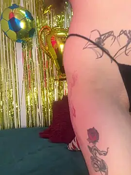 Snapshot of antonelaXantonysex chatting on 06/15/26, 07:05 antonelaXantonysex online show from 06/15/26, 07:05