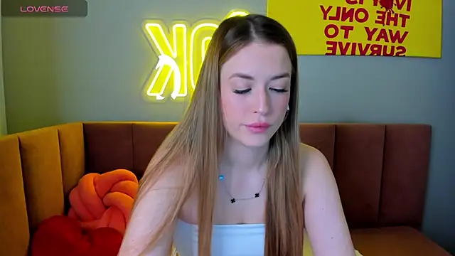 StacyWells online show from 04/17/26, 01:30