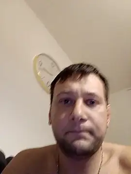 Snapshot of Alessio1987 chatting on 02/04/26, 07:42 Alessio1987 online show from 02/04/26, 07:42