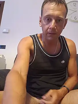 Snapshot of Alessio1987 chatting on 06/25/26, 07:40 Alessio1987 online show from 06/25/26, 07:40