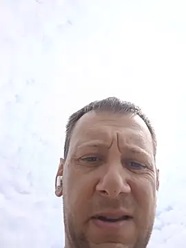 Snapshot of Alessio1987 chatting on 07/04/26, 08:53 Alessio1987 online show from 07/04/26, 08:53