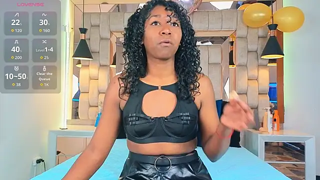 Snapshot of Blackyhot69 chatting on 09/22/25, 01:35 Blackyhot69 online show from 09/22/25, 01:35