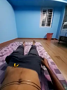 Tamilpayan00 online show from 09/12/25, 03:34