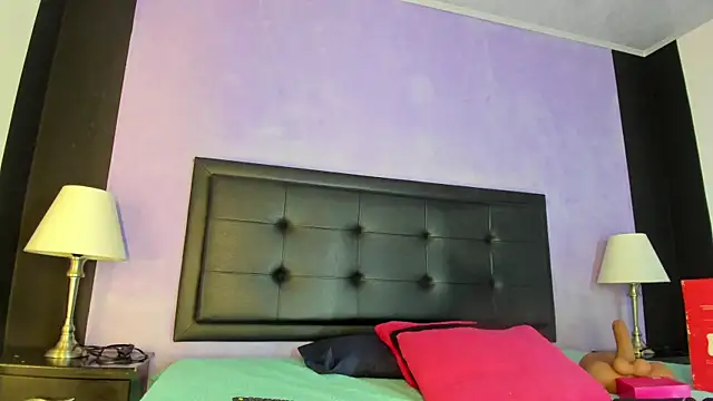 GreciaFox1 online show from 04/01/26, 12:06