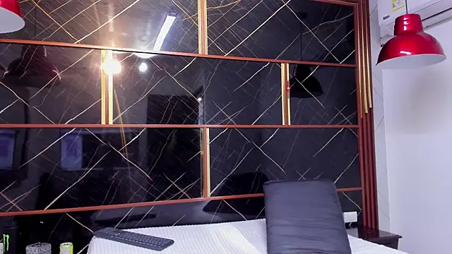 HannyThompson online show from 09/27/25, 12:21