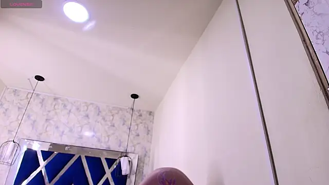 Luciifeer  online show from 12/05/25, 06:37