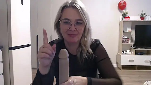 EleanoraDream online show from 03/24/26, 07:13