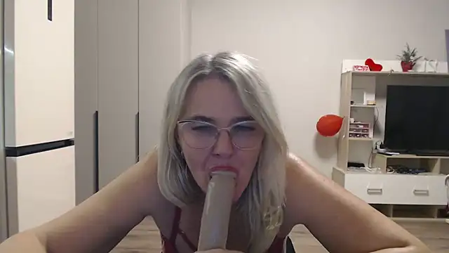 EleanoraDream online show from 03/28/26, 06:18