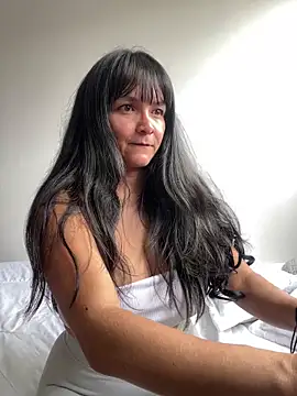 Snapshot of Nova_Gabriela chatting on 05/15/26, 03:52 Nova Gabriela online show from 05/15/26, 03:52