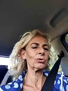 clarabell4 online show from 09/27/25, 07:24