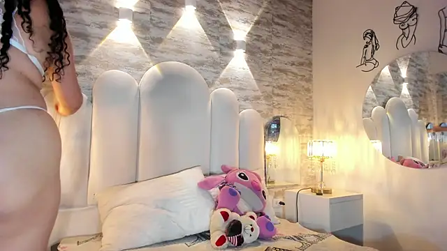 Yassy vazquez online show from 11/10/25, 07:35