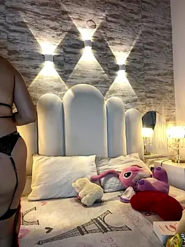 Yassy vazquez online show from 01/10/26, 07:37