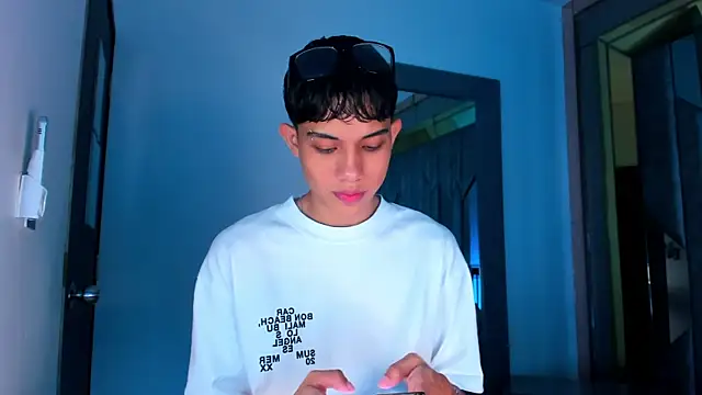 Sebax Young online show from 02/14/26, 08:16