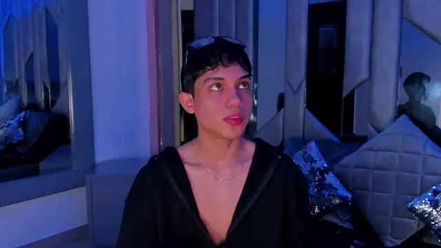 Sebax Young online show from 05/26/26, 04:30