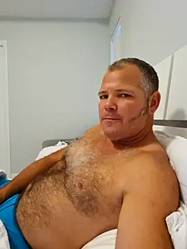 cubanitofeliz40 online show from 10/22/25, 11:32