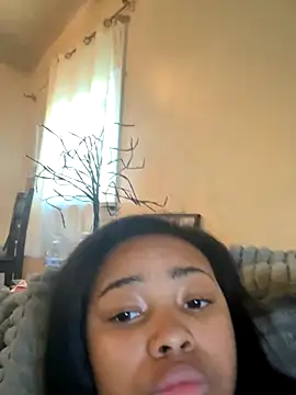 Snapshot of nuttybutter999999 chatting on 10/21/25, 04:08 nuttybutter999999 online show from 10/21/25, 04:08