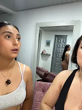 nicolexxaleja online show from 02/25/26, 01:04