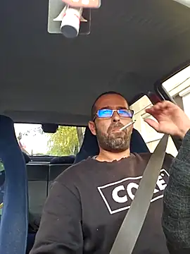 Thomas043 online show from 10/22/25, 01:11