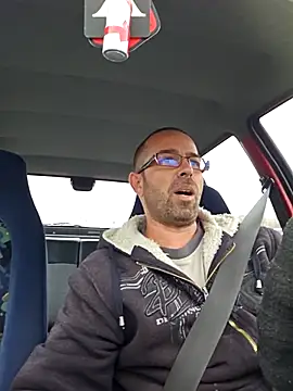 Thomas043 online show from 11/15/25, 01:51