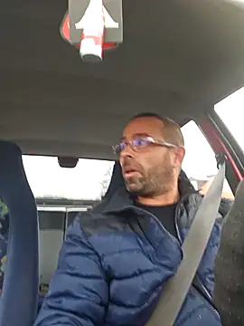 Thomas043 online show from 11/20/25, 07:19