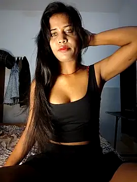 cute radhikaa online show from 10/22/25, 06:02