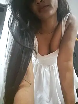 Snapshot of cute_radhikaa chatting on 04/04/26, 06:05 cute radhikaa online show from 04/04/26, 06:05