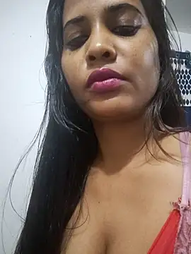Snapshot of cute_radhikaa chatting on 04/08/26, 06:19 cute radhikaa online show from 04/08/26, 06:19