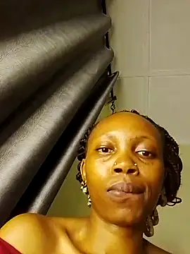 SeffieLucy online show from 11/16/25, 01:44